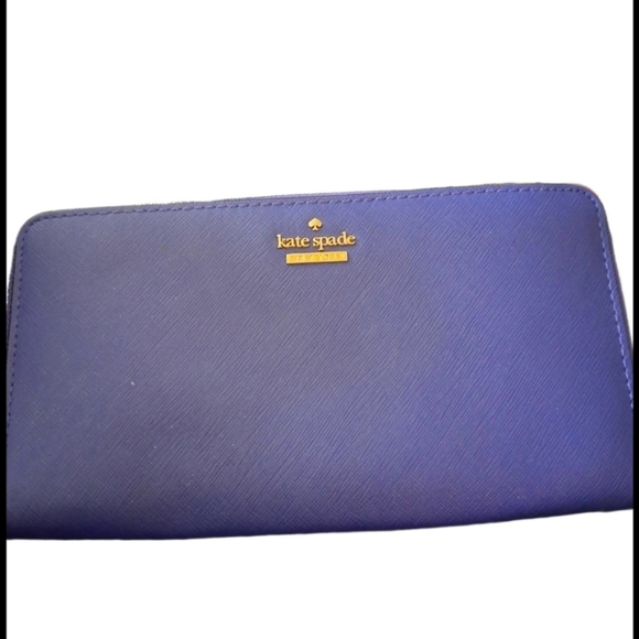 Kate Spade Continental Wallet - Picture 1 of 3